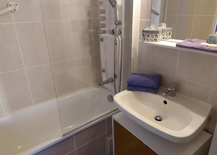 Apartamento Climatisé 1 à 4 Personnes Vue *