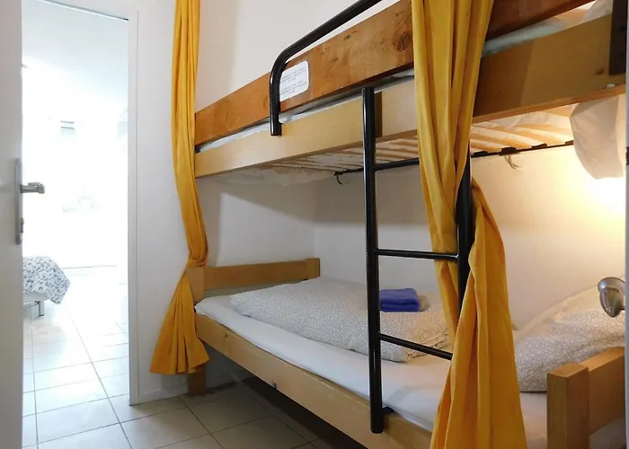 Climatise 1 A 4 Personnes Vue *